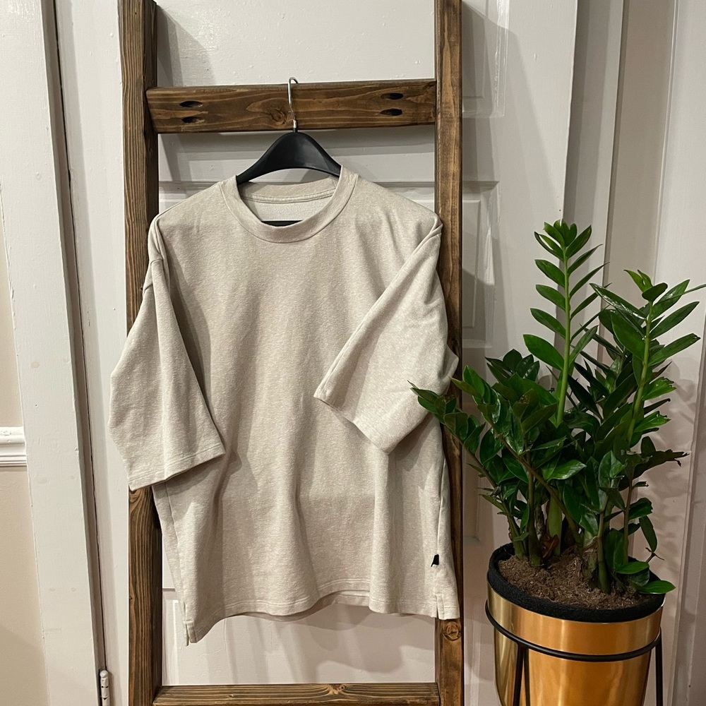 Lulu Lemon short sleeve crew sweater/shirt